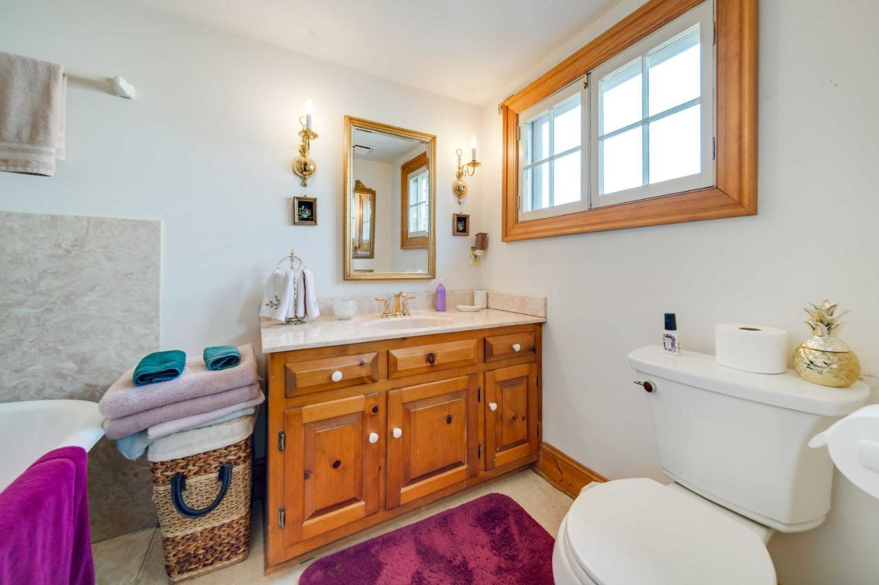 Terre Haute Manor Farmhouse With Gardens And Deck! Midlothian Εξωτερικό φωτογραφία
